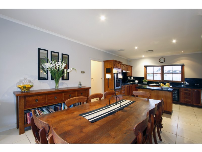 6 Kaye Court, Sale VIC 3850