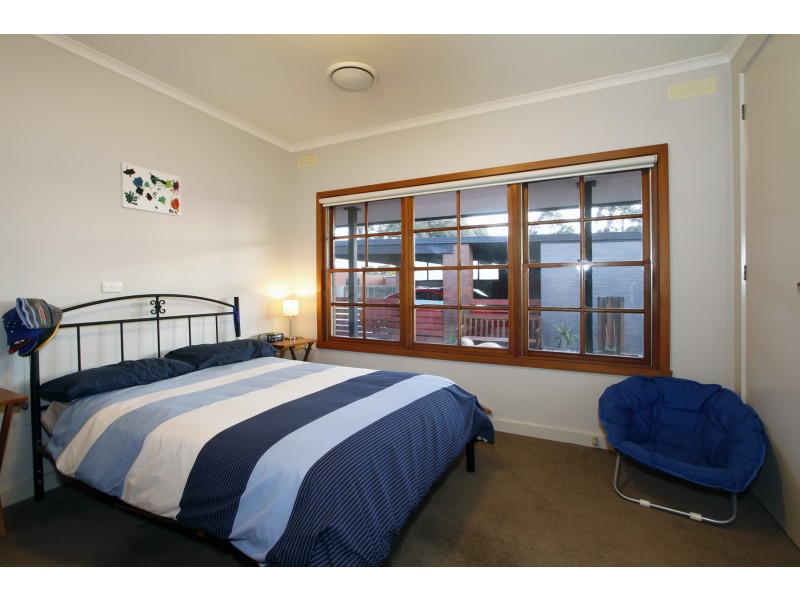 6 Kaye Court, Sale VIC 3850
