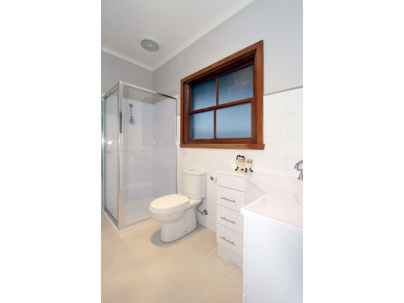 6 Kaye Court, Sale VIC 3850