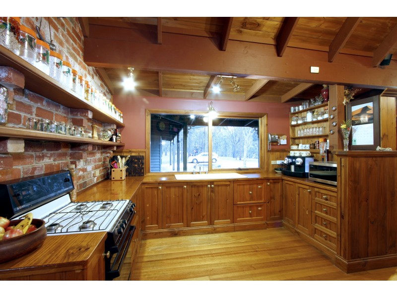 38 Sawpit Creek Road, Stratford VIC 3862