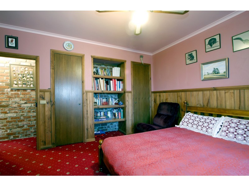 38 Sawpit Creek Road, Stratford VIC 3862