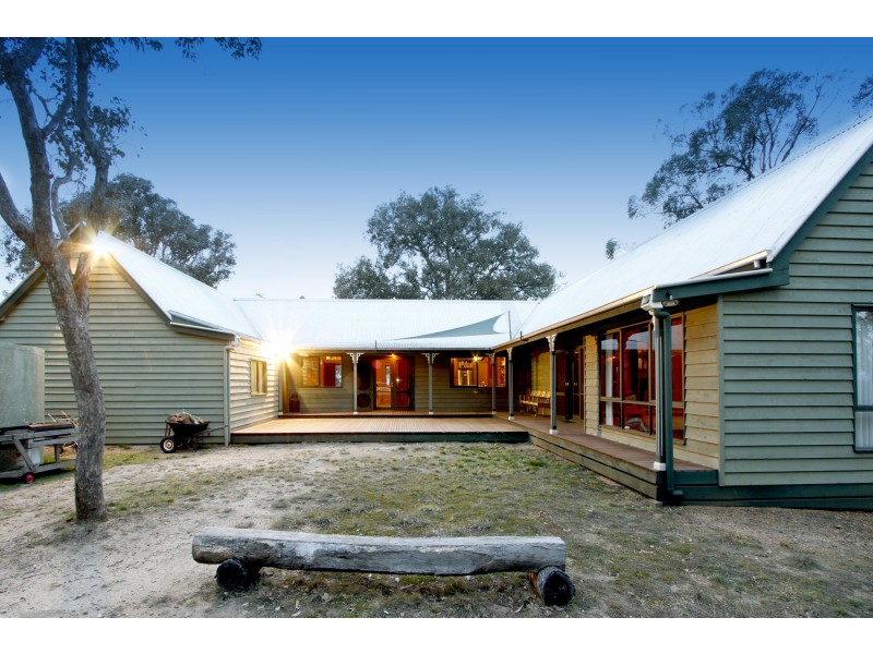 38 Sawpit Creek Road, Stratford VIC 3862