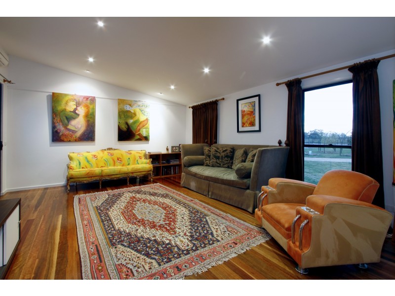 202 Gibsons Road, Sale VIC 3850