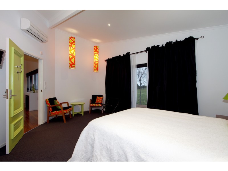 202 Gibsons Road, Sale VIC 3850