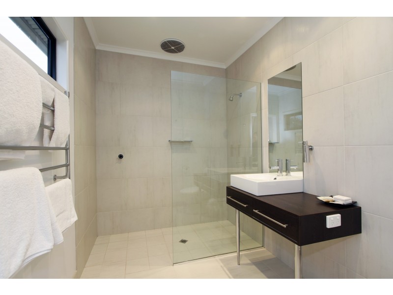 202 Gibsons Road, Sale VIC 3850