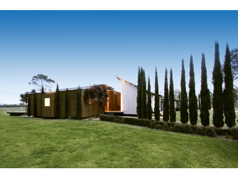 202 Gibsons Road, Sale VIC 3850