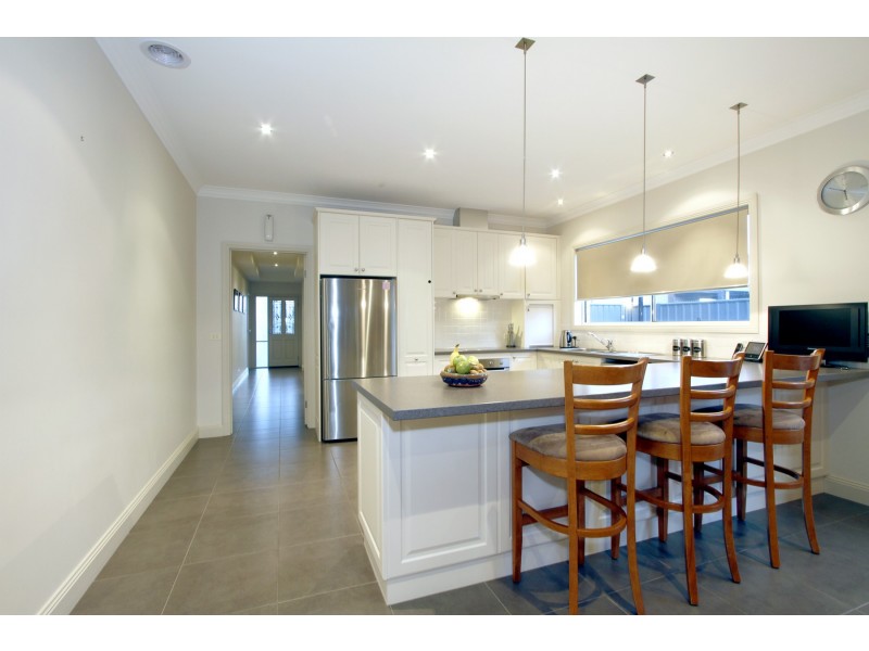 215 Guthridge Parade, Sale VIC 3850