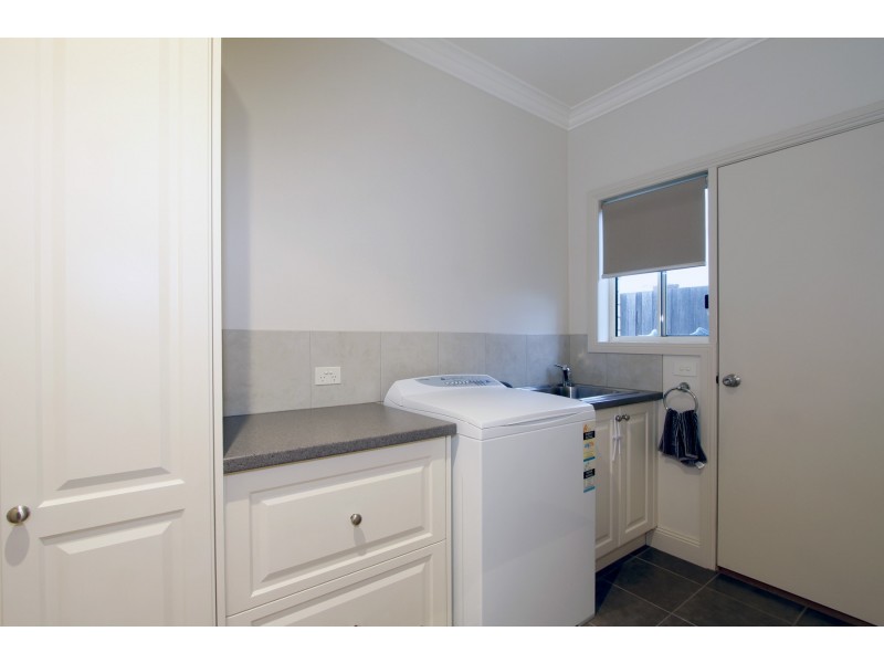 215 Guthridge Parade, Sale VIC 3850