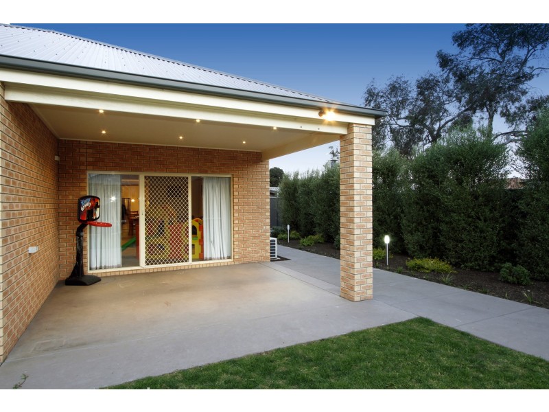 215 Guthridge Parade, Sale VIC 3850