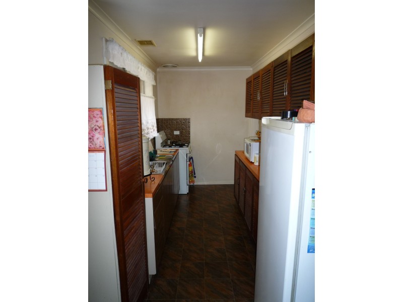 44 Jackson Avenue, Sale VIC 3850