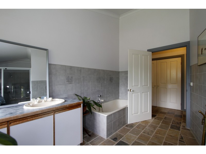 57 Gooch Road, Stratford VIC 3862