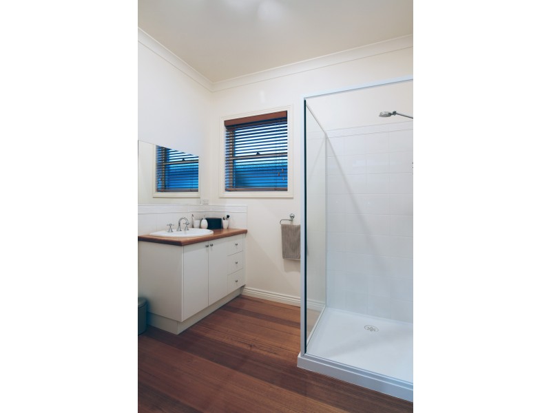 8 Codrington Street, Sale VIC 3850