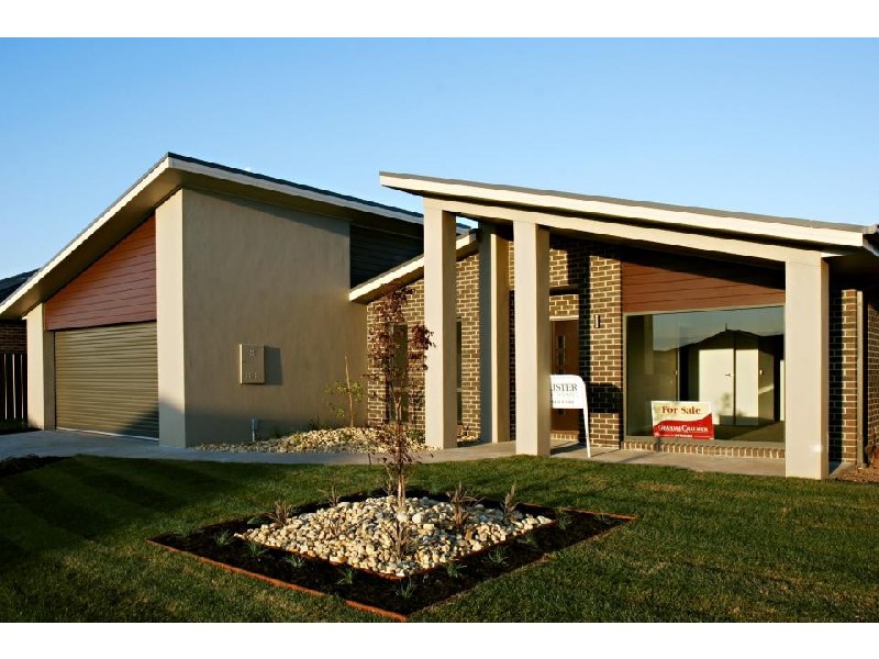 32 Dryden Place, Sale VIC 3850