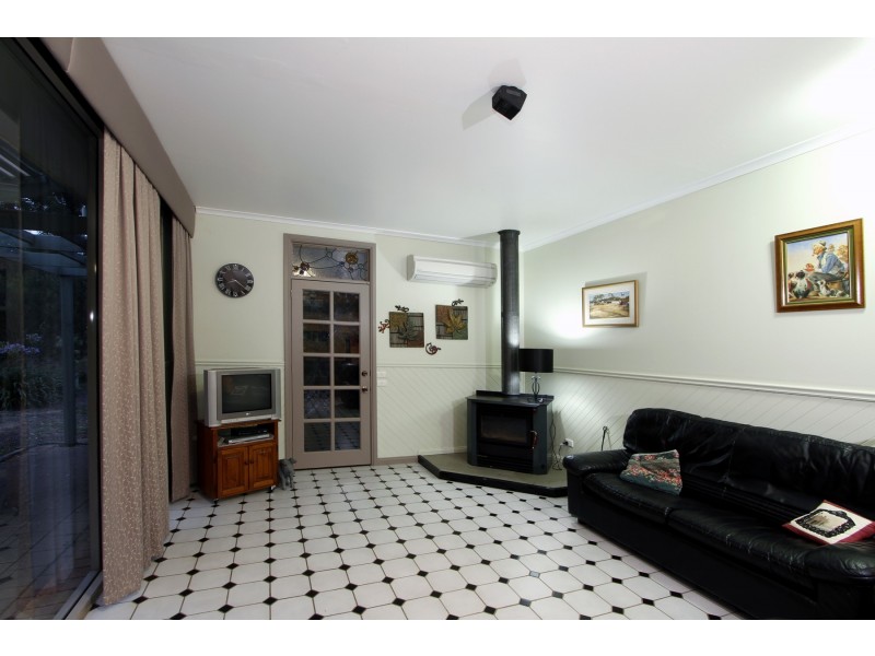 389 Redbank Road, Stratford VIC 3862