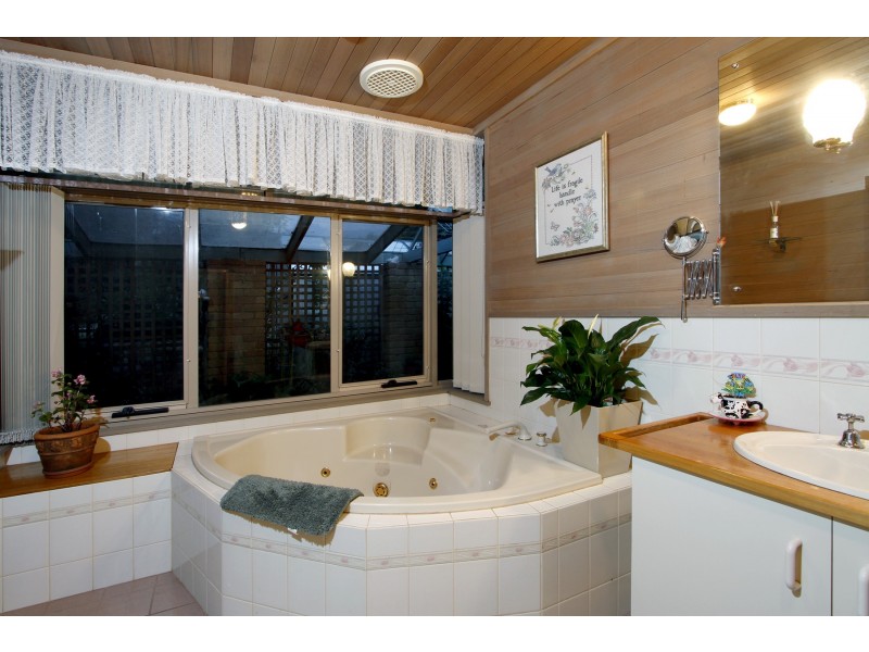 389 Redbank Road, Stratford VIC 3862