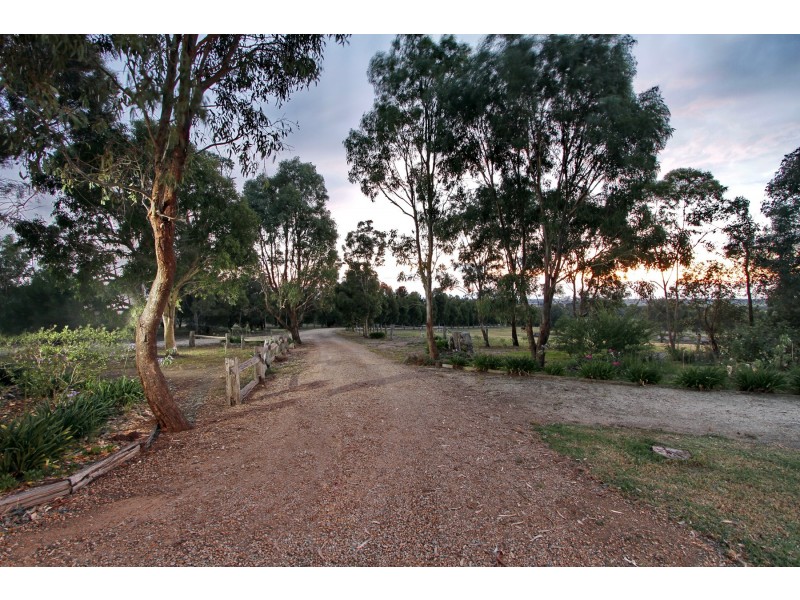 389 Redbank Road, Stratford VIC 3862