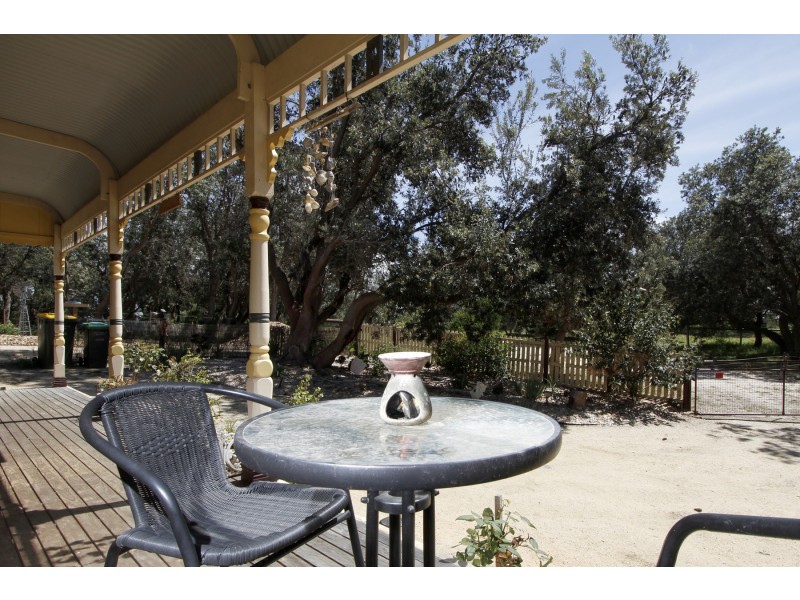 6 Celebes Court, The Honeysuckles VIC 3851