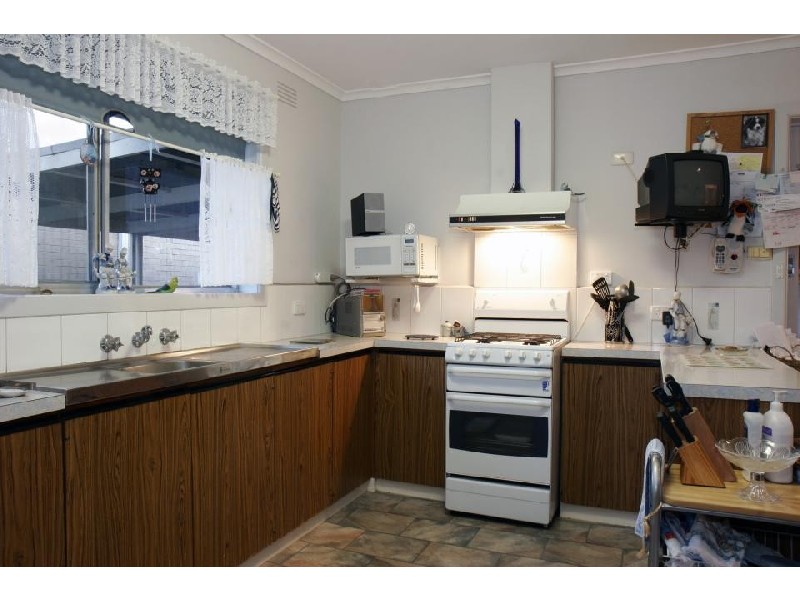 17 Weir Street, Sale VIC 3850