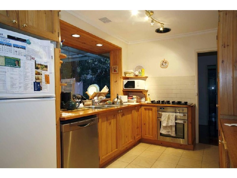 8 Julie Court, Sale VIC 3850