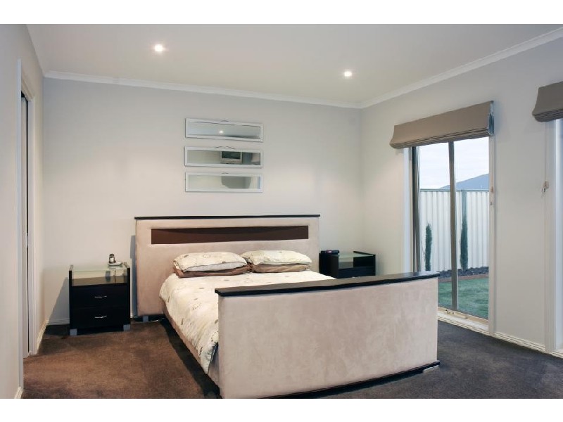 4 Gilchrist Court, Stratford VIC 3862
