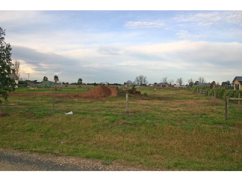 17 Evelyn Drive, Sale VIC 3850