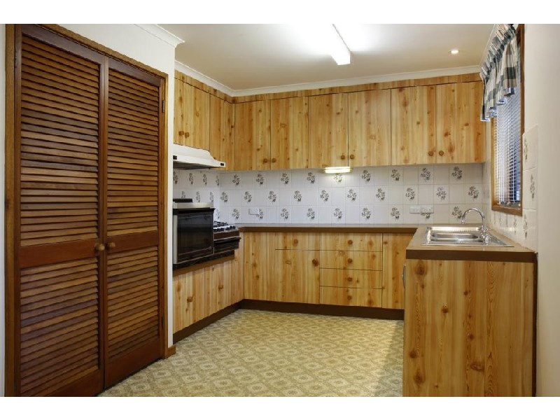 6 King Avenue, Sale VIC 3850