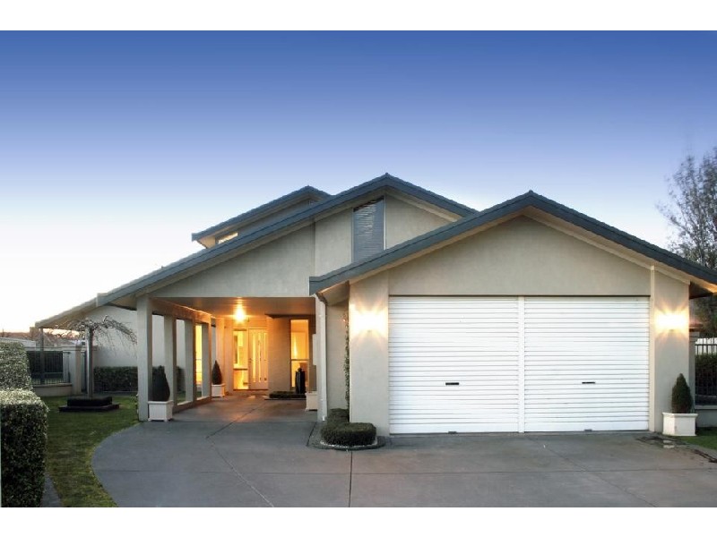 11 Nest Court, Sale VIC 3850