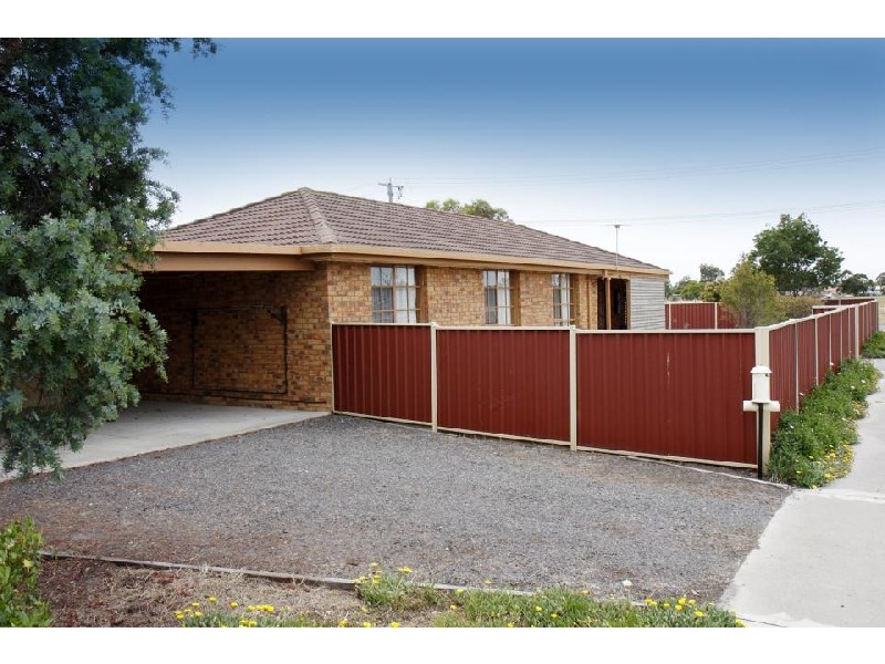 28 Moore Street, Rosedale VIC 3847