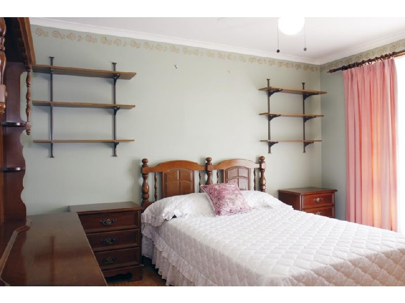 28 Moore Street, Rosedale VIC 3847