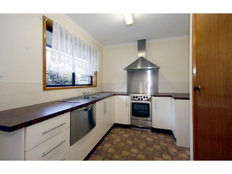 2/95 Marley Street, Sale VIC 3850