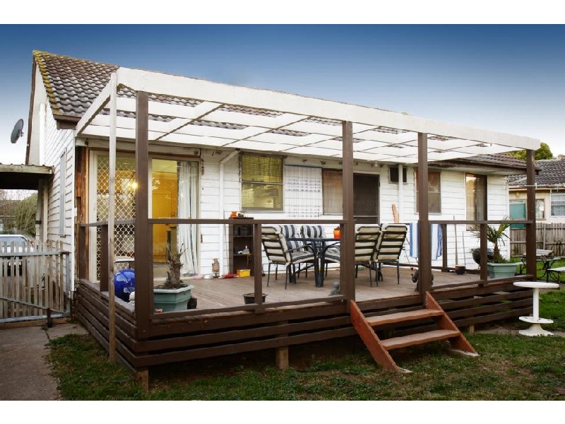 17 Cartledge Way, Sale VIC 3850