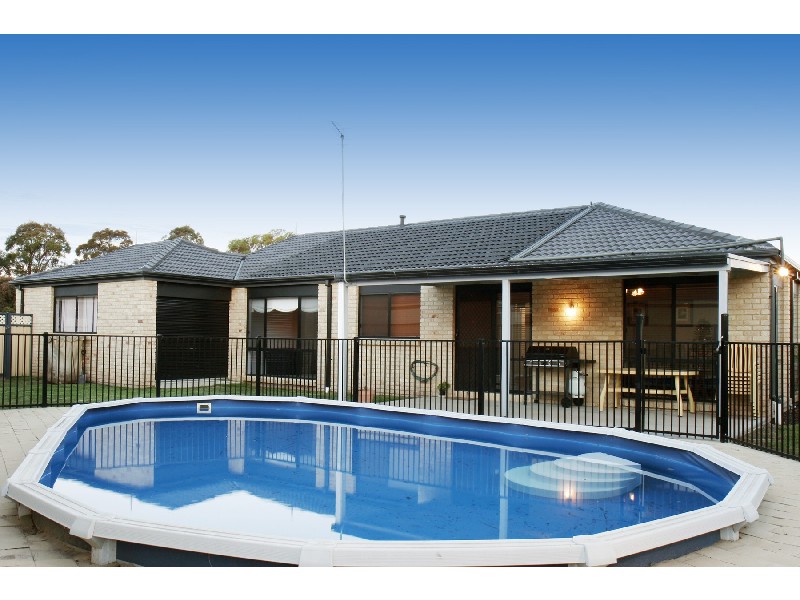 16 Marilyn Way, Sale VIC 3850