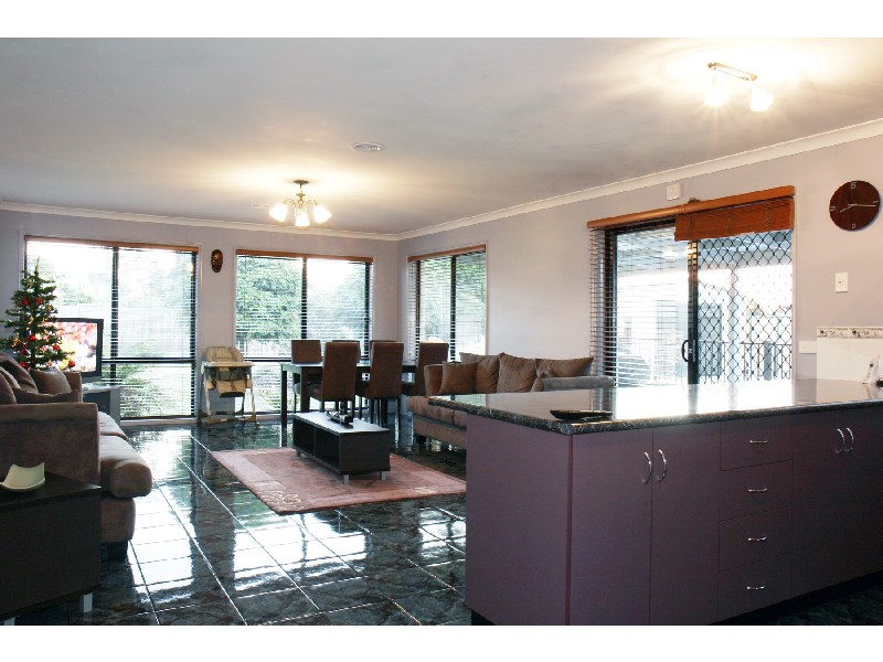 16 Marilyn Way, Sale VIC 3850