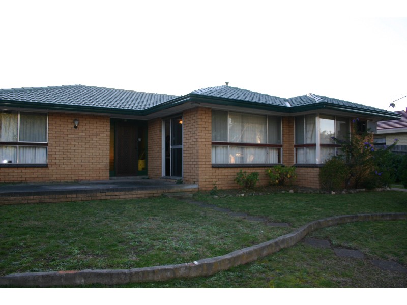 12 Sandra Court, Sale VIC 3850