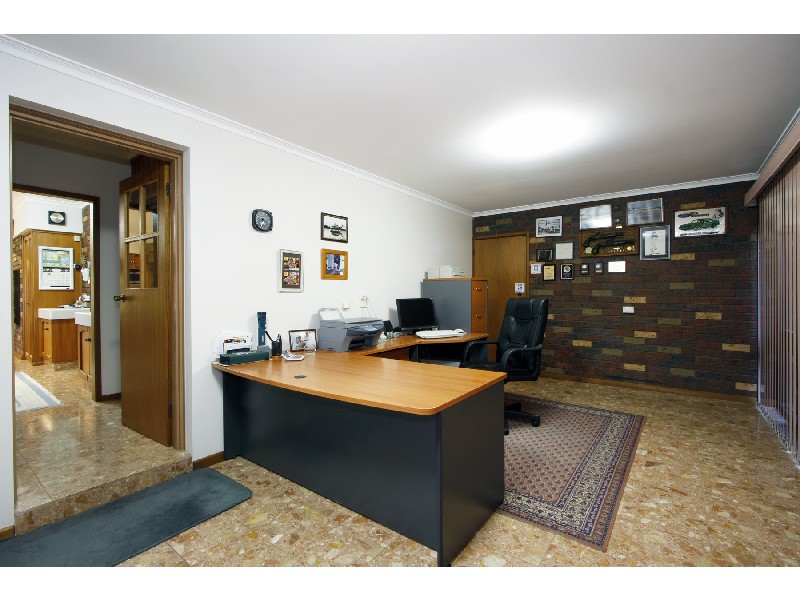1 Indra Court, Sale VIC 3850