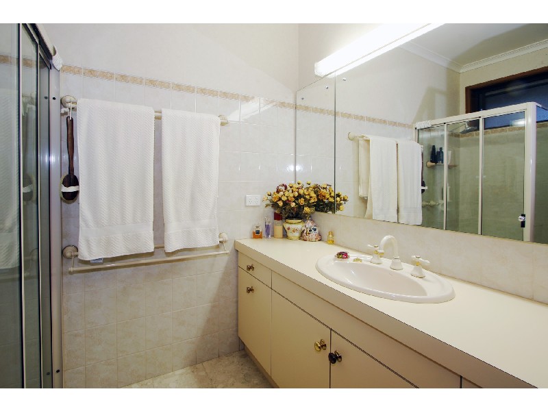 1 Indra Court, Sale VIC 3850