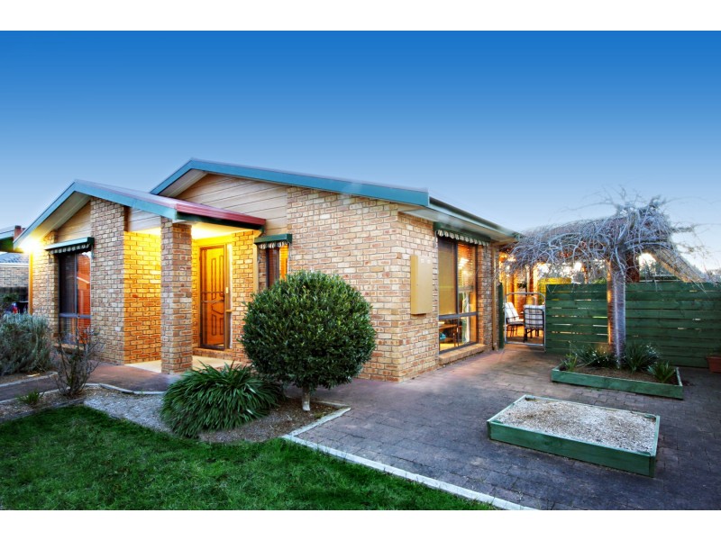 1 Loughnan Court, Wurruk VIC 3850