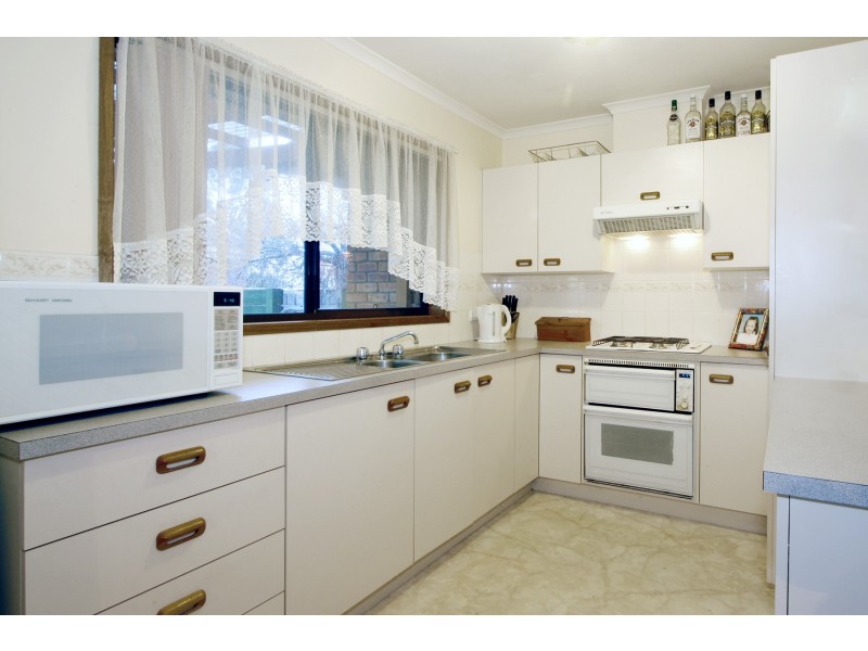 1 Loughnan Court, Wurruk VIC 3850