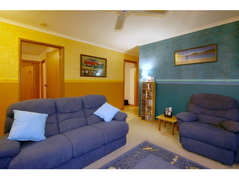 1 Loughnan Court, Wurruk VIC 3850