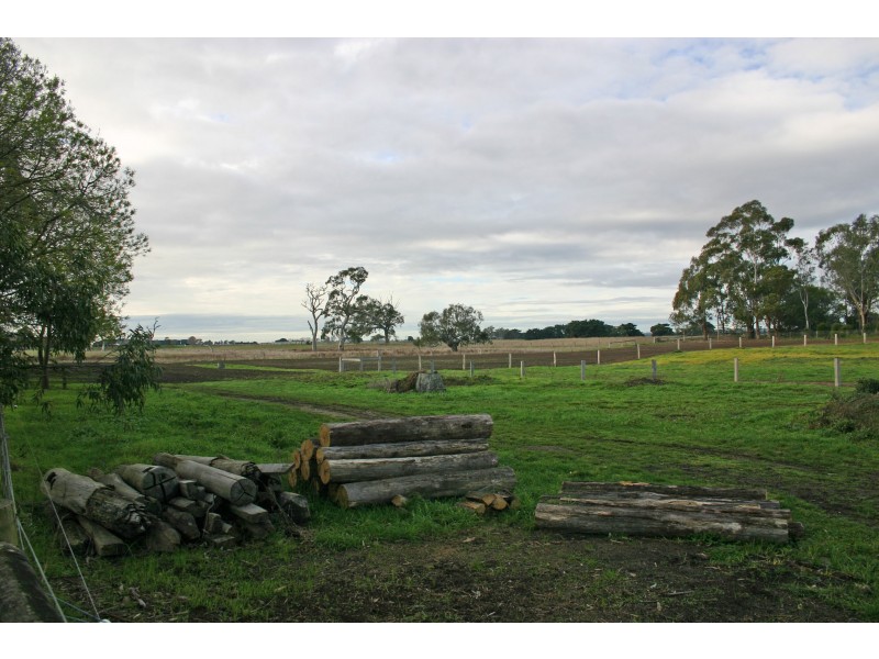 2/39 Wandana Road, Sale VIC 3850