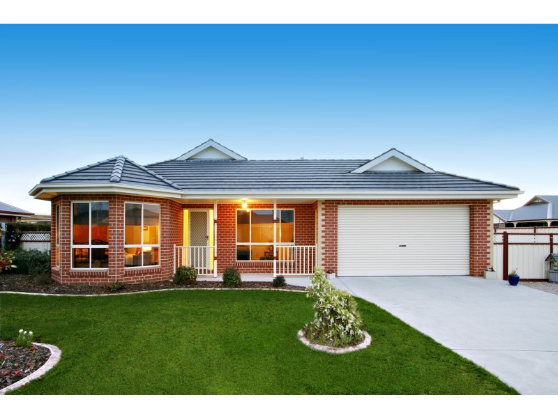 16 Pelican Street, Sale VIC 3850