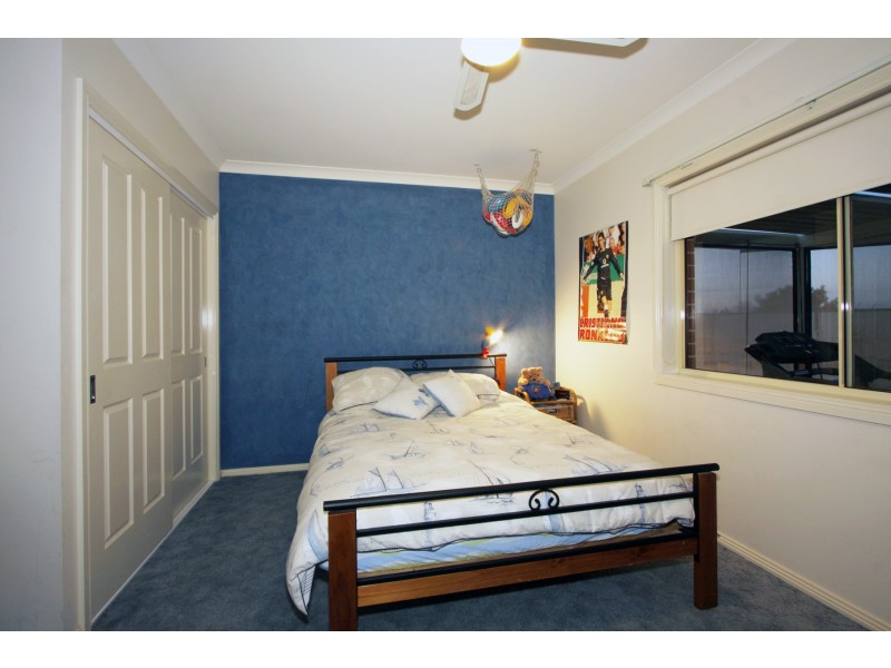 16 Pelican Street, Sale VIC 3850