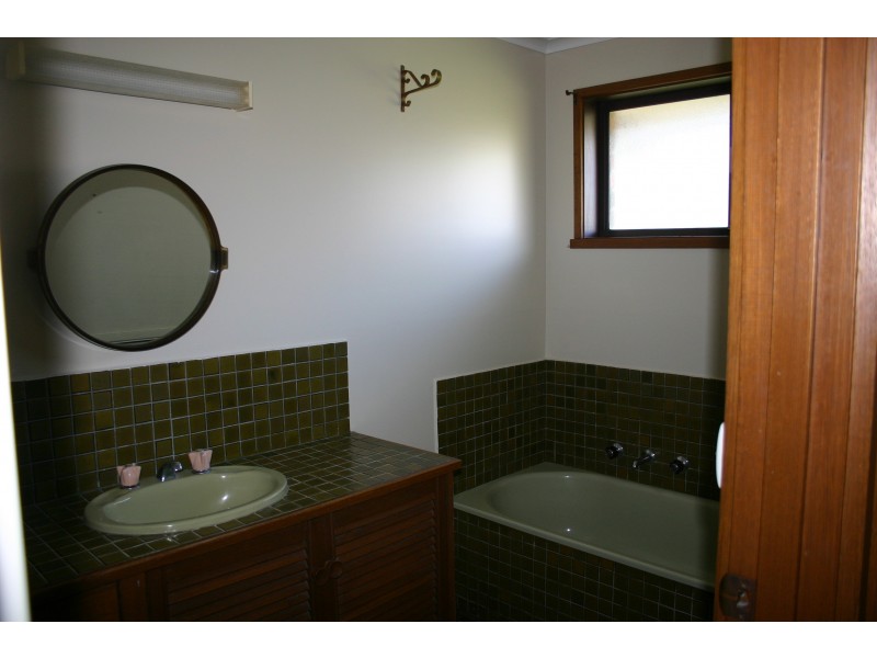 2 Joseph Street, Sale VIC 3850