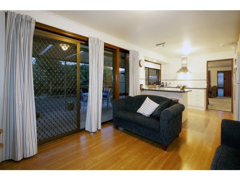 19 Helen Crescent, Sale VIC 3850