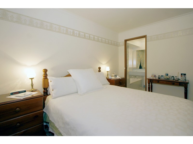 19 Helen Crescent, Sale VIC 3850