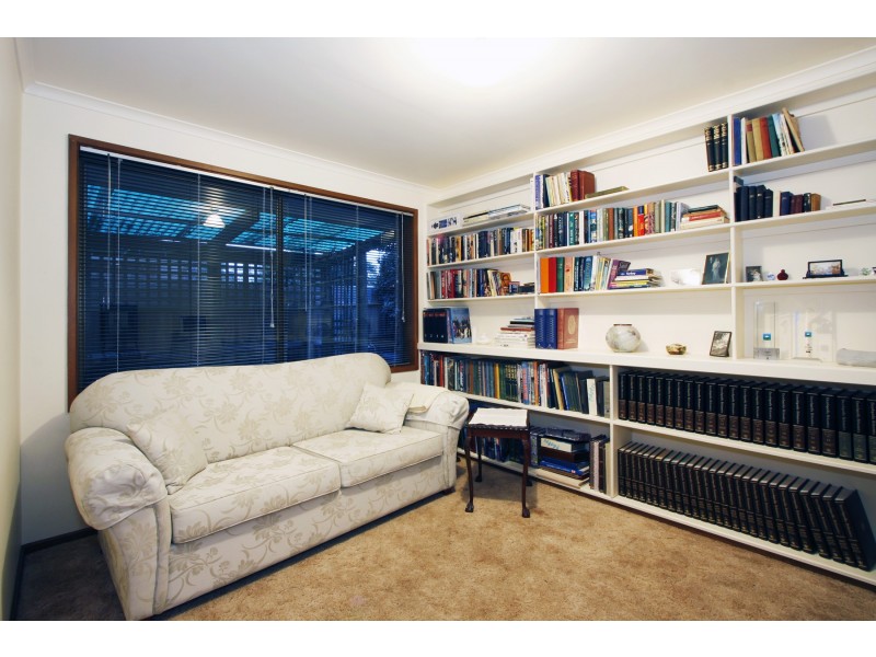 19 Helen Crescent, Sale VIC 3850