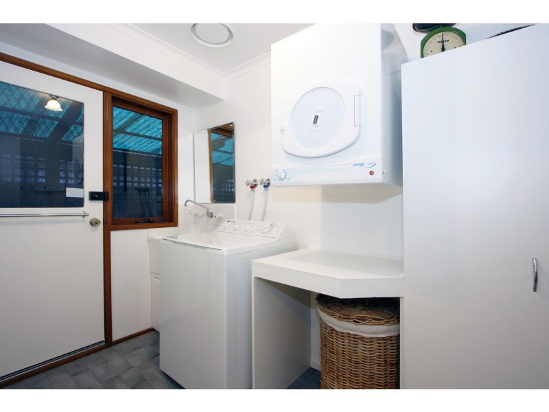 19 Helen Crescent, Sale VIC 3850