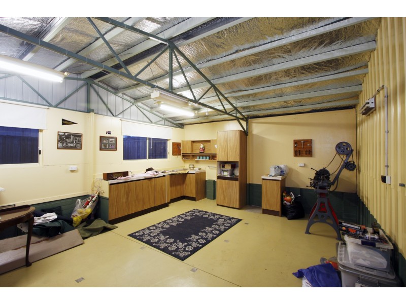 19 Helen Crescent, Sale VIC 3850