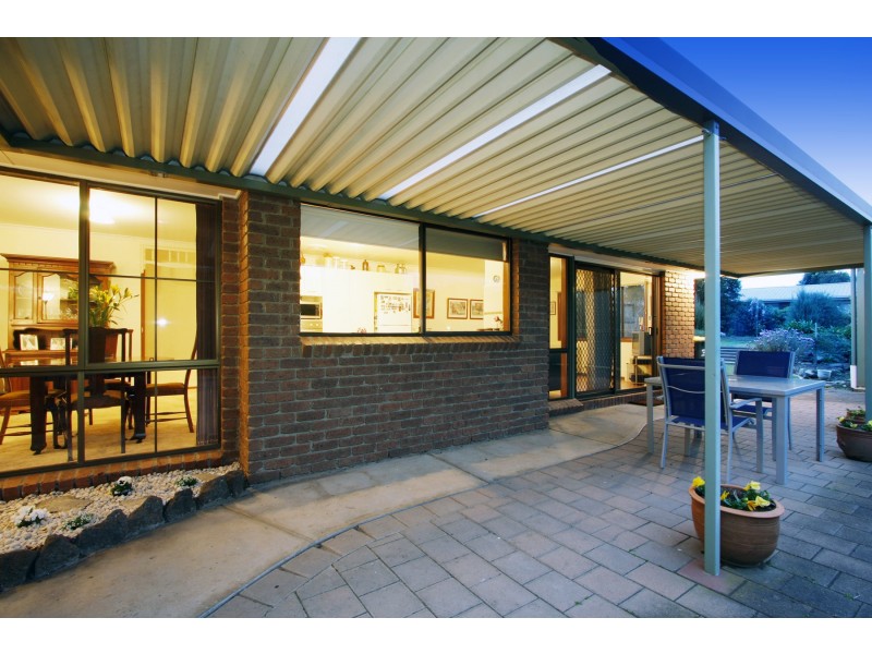 19 Helen Crescent, Sale VIC 3850