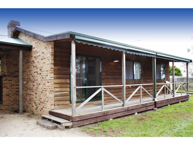 496 Aerodrome Road, Sale VIC 3850